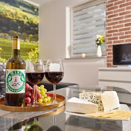 Apartament Winnica Zielona Góra Eksteriør billede